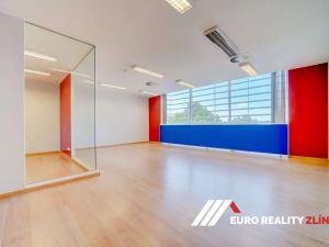 Pronájem kanceláře, Zlín, náměstí Míru, 108 m2