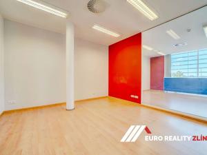 Pronájem kanceláře, Zlín, náměstí Míru, 108 m2