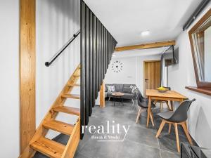 Prodej vícegeneračního domu, Perná, 205 m2