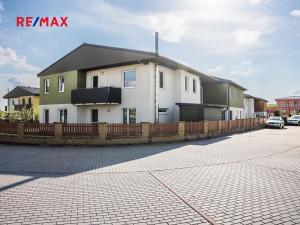 Prodej bytu 2+kk, Lavičky, 56 m2
