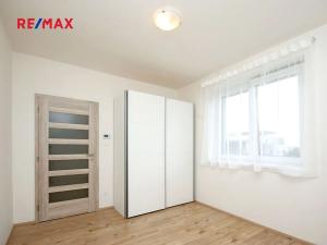 Pronájem bytu 2+kk, Praha - Ďáblice, Ďáblická, 42 m2