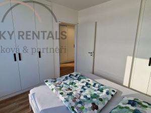 Pronájem bytu 2+kk, Praha - Smíchov, Plzeňská, 40 m2
