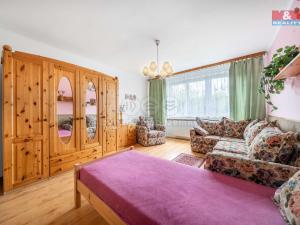Prodej rodinného domu, Hrádek, Požárníků, 141 m2