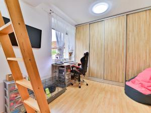 Prodej bytu 4+1, Sokolov, Heyrovského, 91 m2