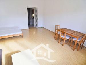 Pronájem bytu 1+1, Praha - Strašnice, V olšinách, 37 m2