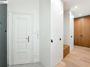 Pronájem bytu 3+kk, Praha - Vinohrady, náměstí Jiřího z Poděbrad, 93 m2