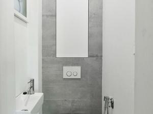 Pronájem bytu 3+kk, Praha - Vinohrady, náměstí Jiřího z Poděbrad, 93 m2