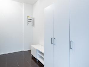 Pronájem bytu 1+kk, Praha - Hlubočepy, Silurská, 33 m2