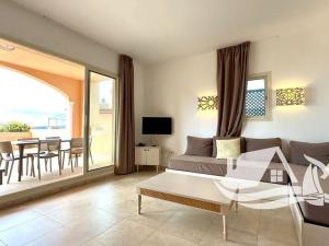 Prodej bytu 3+kk, Manilva, Španělsko, 56 m2