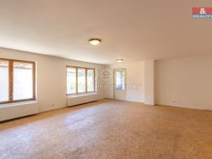 Prodej rodinného domu, Pochvalov, 220 m2