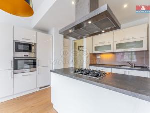 Prodej bytu 3+kk, Praha, Na Maninách, 70 m2