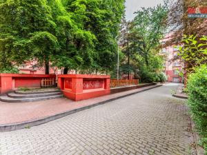 Prodej bytu 3+kk, Praha, Na Maninách, 70 m2