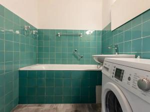 Pronájem bytu 3+1, Praha - Vinohrady, Hradecká, 80 m2