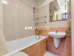 Pronájem bytu 2+kk, Praha - Letňany, Tupolevova, 43 m2