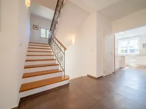 Prodej vily, Valašské Meziříčí, 305 m2