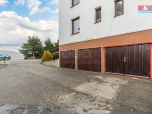 Prodej bytu 3+1, Hrádek, Družstevní, 73 m2