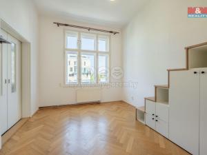 Pronájem bytu 2+1, Praha - Karlín, Sokolovská, 68 m2