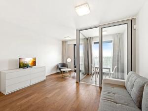 Pronájem bytu 1+kk, Praha - Žižkov, Olšanská, 34 m2