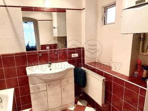 Pronájem bytu 2+kk, Karlovy Vary, K. Čapka, 40 m2