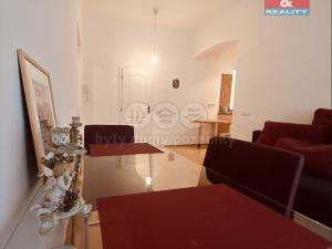 Pronájem bytu 2+kk, Karlovy Vary, K. Čapka, 40 m2