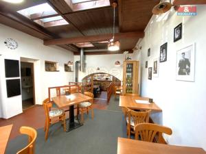 Pronájem restaurace, Žďár nad Sázavou - Žďár nad Sázavou 1, nám. Republiky, 110 m2