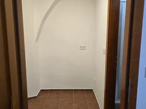 Pronájem kanceláře, Kolín, Na Hradbách, 19 m2