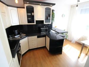 Prodej bytu 2+1, Praha - Kobylisy, Hlaváčova, 61 m2