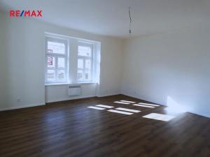 Pronájem bytu 3+1, Praha - Smíchov, Staropramenná, 129 m2