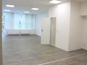 Pronájem kanceláře, Zlín, nám. T. G. Masaryka, 68 m2