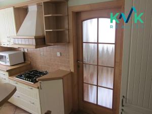 Pronájem bytu 3+1, Karlovy Vary, Šumavská, 77 m2