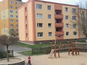 Prodej bytu 1+1, Loket, Sportovní, 36 m2