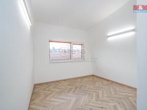 Prodej rodinného domu, Okrouhlo, 1076 m2