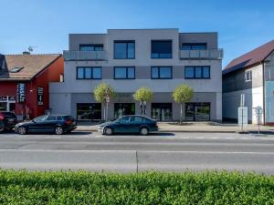 Prodej obchodního prostoru, Říčany, Černokostelecká, 73 m2