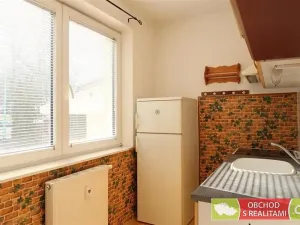Pronájem bytu 2+1, Milovice, Spojovací, 43 m2