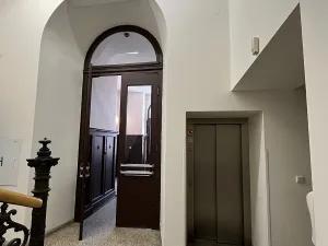 Pronájem obchodního prostoru, Liberec, Felberova, 130 m2