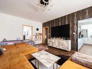 Prodej bytu 3+1, Praha - Hlubočepy, Högerova, 74 m2