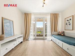 Pronájem bytu 1+kk, Praha - Hloubětín, Poděbradská, 33 m2