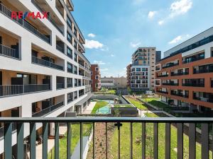 Pronájem bytu 1+kk, Praha - Hloubětín, Poděbradská, 33 m2