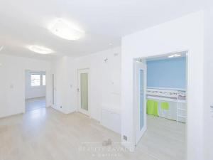 Prodej vily, Praha - Suchdol, Osvobození, 314 m2