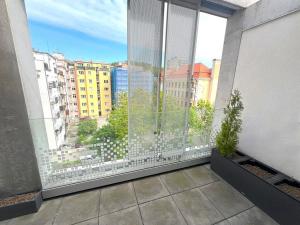 Pronájem bytu 2+kk, Praha - Košíře, Hlaváčkova, 51 m2