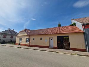 Prodej rodinného domu, Hrušovany nad Jevišovkou, Mlýnská, 75 m2