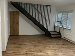 Pronájem bytu 3+1, Záchlumí, 103 m2