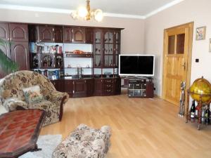 Pronájem rodinného domu, Postoloprty, Marxovo náměstí, 140 m2