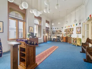 Prodej kanceláře, Hradec Králové, Tomkova, 1000 m2