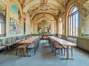 Prodej kanceláře, Hradec Králové, Tomkova, 1000 m2