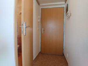 Pronájem bytu 2+kk, Dobřichovice, Za Parkem, 34 m2