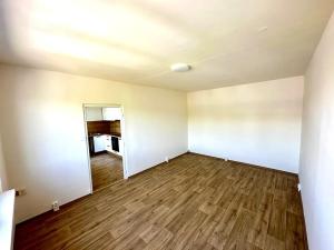 Pronájem bytu 1+1, Kadaň, Věžní, 36 m2