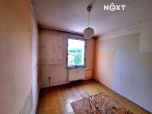 Prodej bytu 3+1, Hostinné, Sídliště, 71 m2