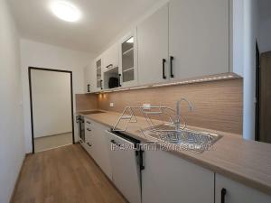 Pronájem bytu 2+1, České Budějovice, Třebízského, 64 m2