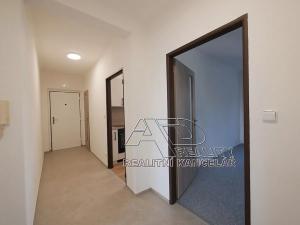 Pronájem bytu 2+1, České Budějovice, Třebízského, 64 m2